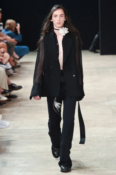 Look 14